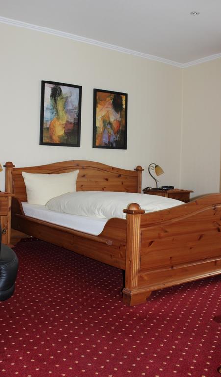 Hotel Schinderhannes Sohren Екстериор снимка