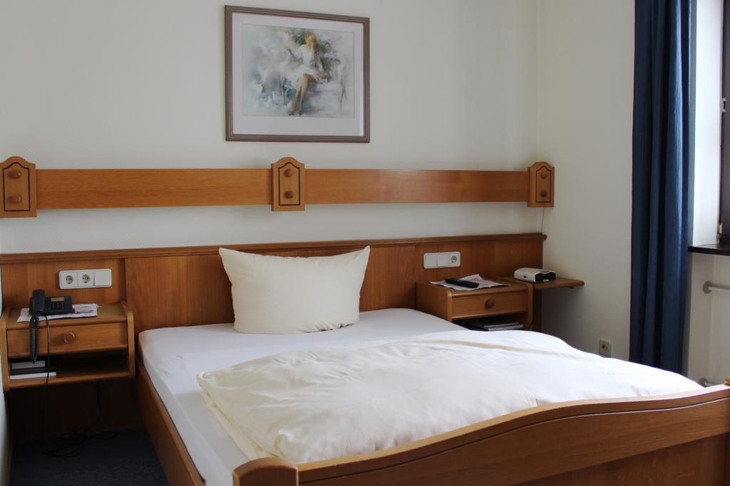 Hotel Schinderhannes Sohren Екстериор снимка
